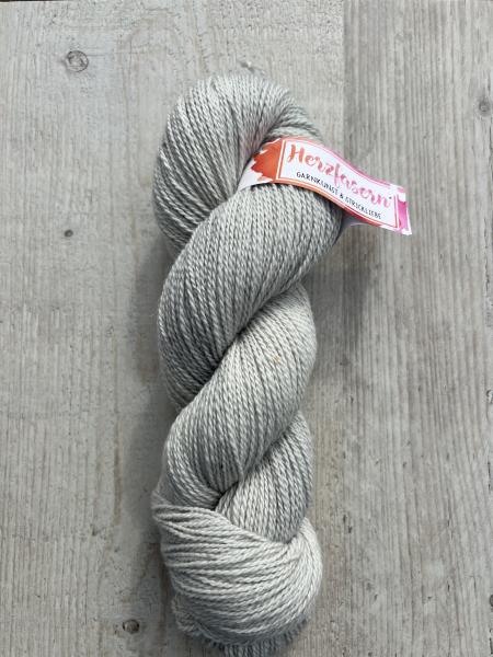No 14 Silverwhite